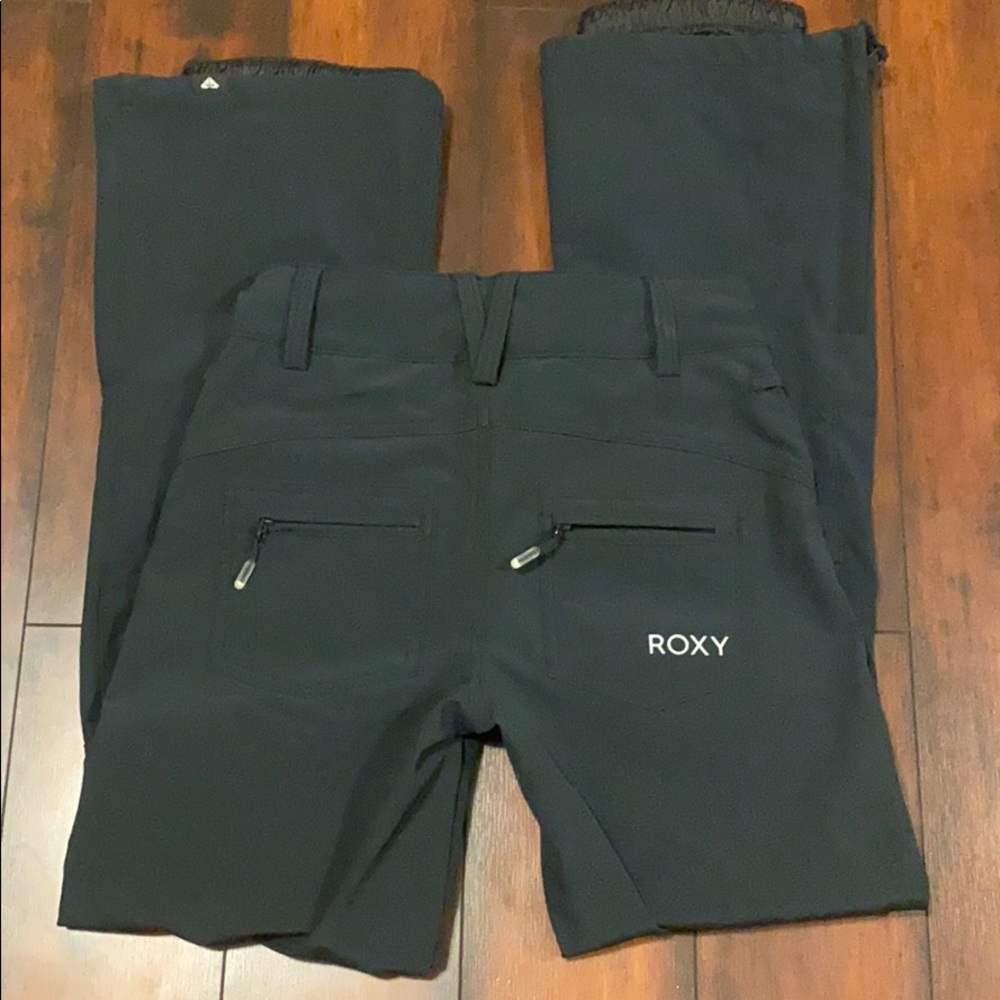 ❌ Sold ❌ Roxy softshell insulated pants - Picture 2 of 7